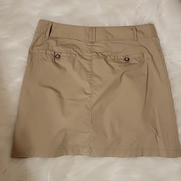 Dockers khaki skort 5 pockets belt loops stretch cotton blend size 8P Excellent… - Picture 4 of 8